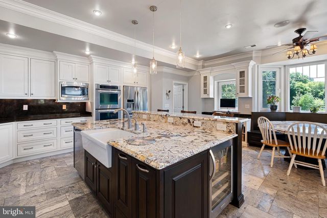 1114 TAYLORS BRIDGE RD, Townsend, DE 19734