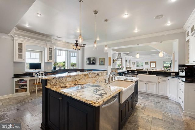 1114 TAYLORS BRIDGE RD, Townsend, DE 19734