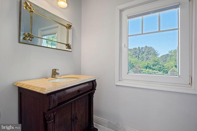 1114 TAYLORS BRIDGE RD, Townsend, DE 19734
