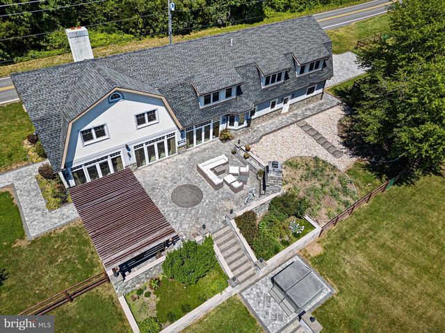 1114 TAYLORS BRIDGE RD, Townsend, DE 19734