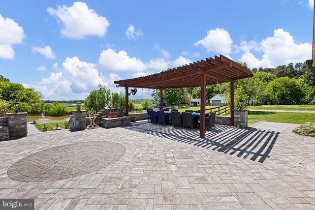1114 TAYLORS BRIDGE RD, Townsend, DE 19734