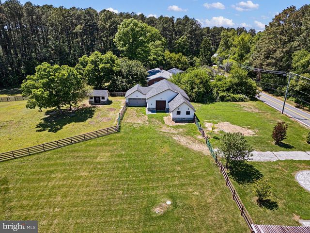 1114 TAYLORS BRIDGE RD, Townsend, DE 19734