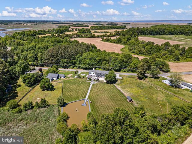 1114 TAYLORS BRIDGE RD, Townsend, DE 19734
