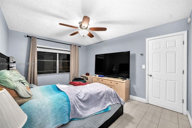 9000 NW 28th Dr 1-207, Coral Springs, FL 33065