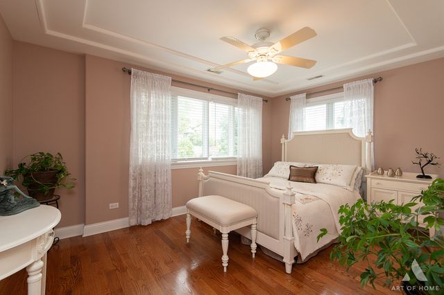 3456 N Pioneer Avenue, Chicago, IL 60634