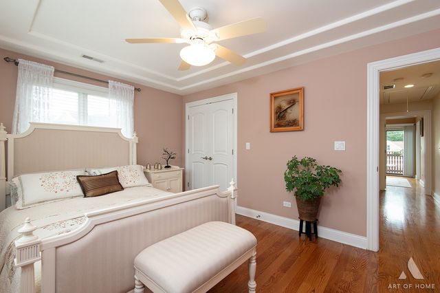 3456 N Pioneer Avenue, Chicago, IL 60634