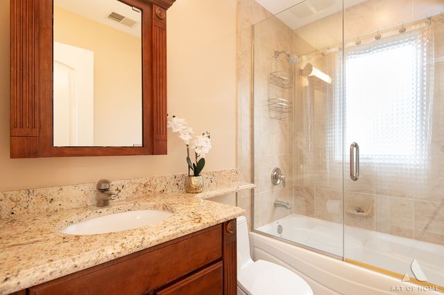 3456 N Pioneer Avenue, Chicago, IL 60634