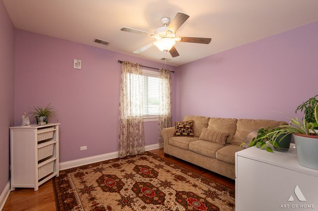 3456 N Pioneer Avenue, Chicago, IL 60634