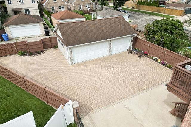 3456 N Pioneer Avenue, Chicago, IL 60634