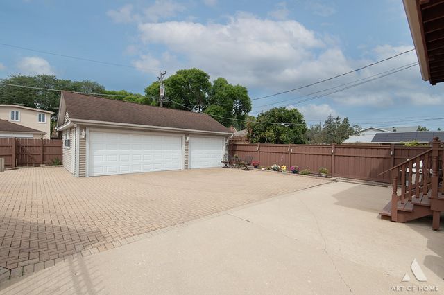 3456 N Pioneer Avenue, Chicago, IL 60634