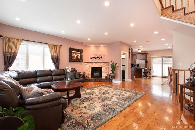 3456 N Pioneer Avenue, Chicago, IL 60634