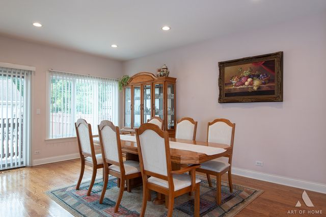 3456 N Pioneer Avenue, Chicago, IL 60634