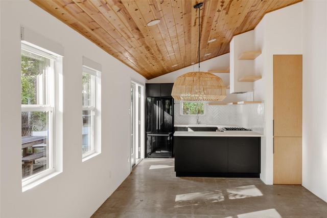 2007 Haskell ST, Austin, TX 78702