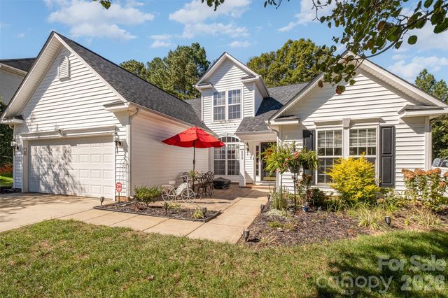 6859 Lakecrest Court, Denver, NC 28037