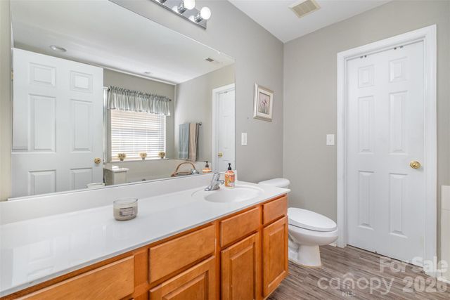 6859 Lakecrest Court, Denver, NC 28037