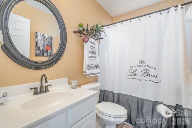 6859 Lakecrest Court, Denver, NC 28037
