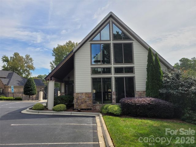 6859 Lakecrest Court, Denver, NC 28037