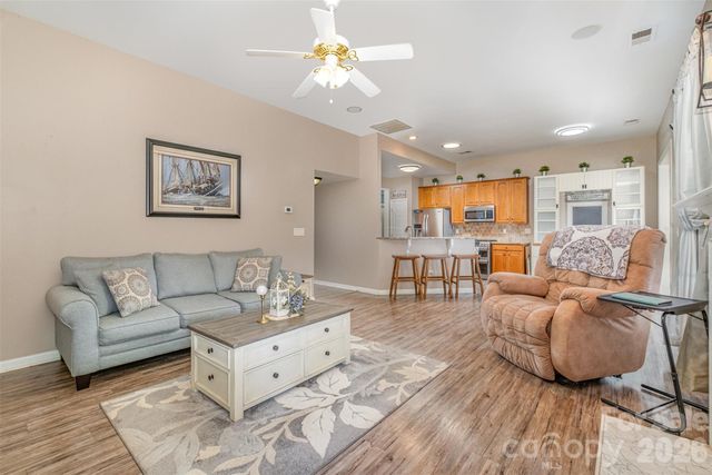 6859 Lakecrest Court, Denver, NC 28037