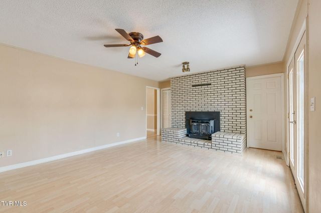 103 Mesa Drive, Erwin, TN 37650