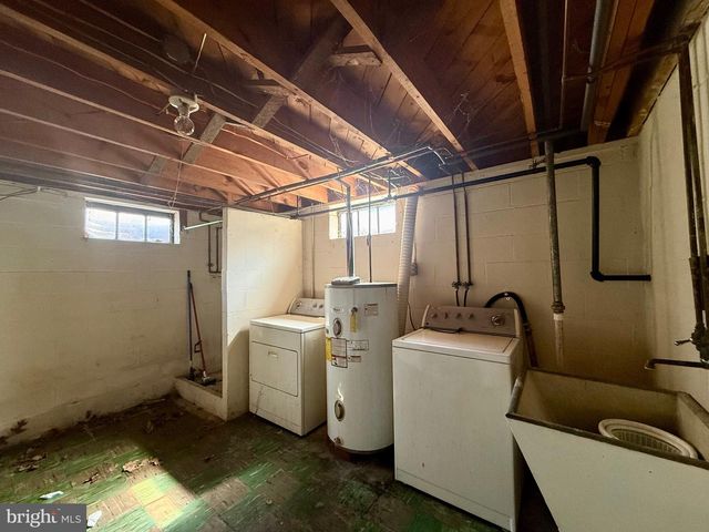 10916 ALLEN AVE, Hagerstown, MD 21740