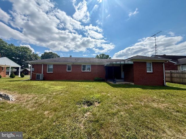 10916 ALLEN AVE, Hagerstown, MD 21740