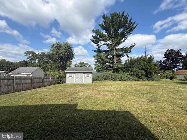 10916 ALLEN AVE, Hagerstown, MD 21740