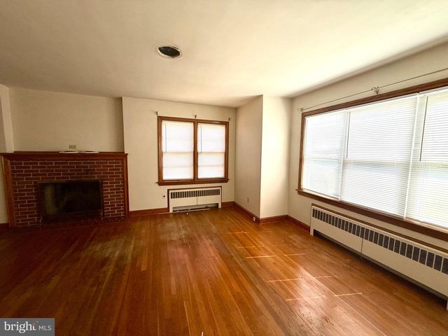 10916 ALLEN AVE, Hagerstown, MD 21740