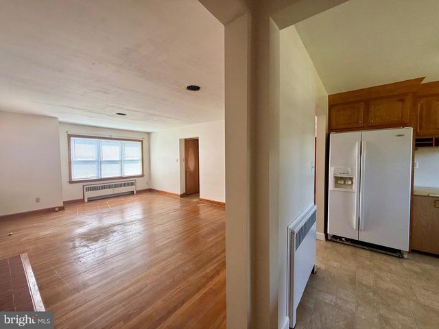 10916 ALLEN AVE, Hagerstown, MD 21740