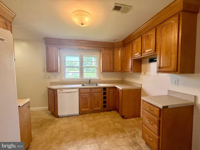 10916 ALLEN AVE, Hagerstown, MD 21740