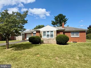 10916 ALLEN AVE, Hagerstown, MD 21740