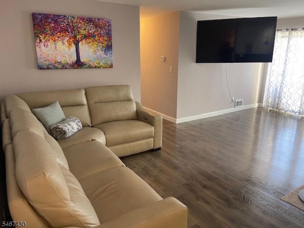 1150 W Saint George C31 31, Linden City, NJ 07036 — photo 5