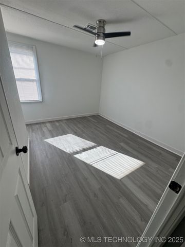 909 N 6th Street, Mcalester, OK 74501