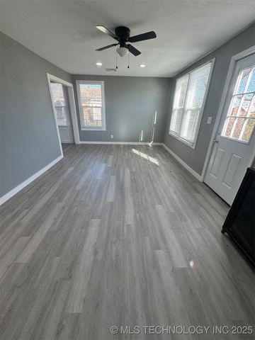 909 N 6th Street, Mcalester, OK 74501