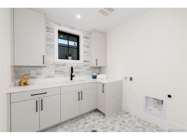 353 S Gilpin St, Denver, CO 80209