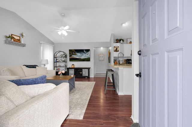 652 Academy Drive, Galloway, OH 43119