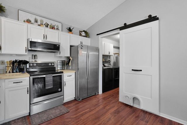 652 Academy Drive, Galloway, OH 43119