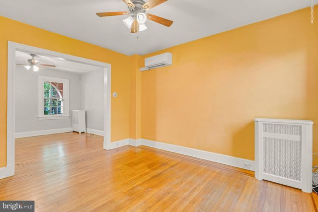 416 SOUTHWAY, Baltimore, MD 21218
