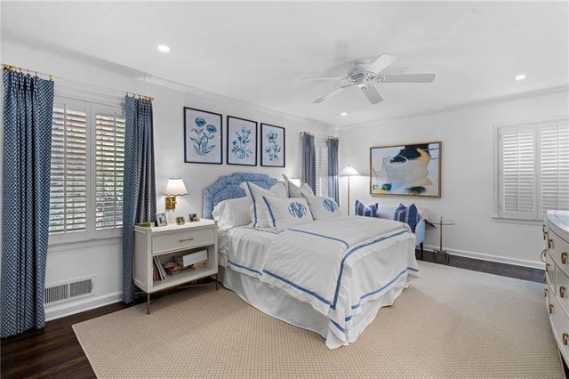 1556 Walthall Court NW, Atlanta, GA 30318