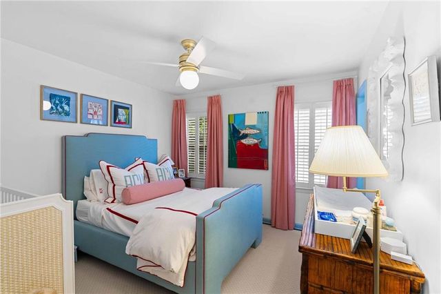 1556 Walthall Court NW, Atlanta, GA 30318