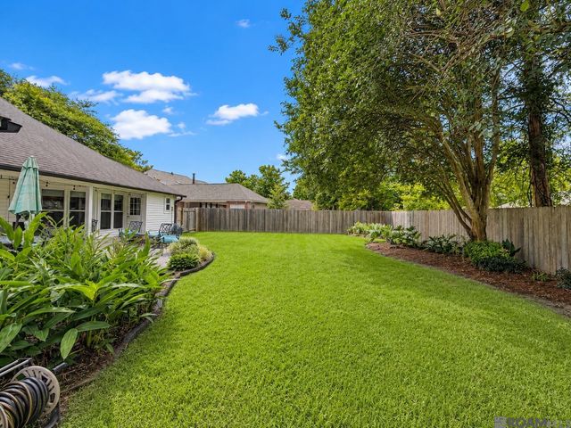 15246 Woodmoss Dr, Baton Rouge, LA 70816
