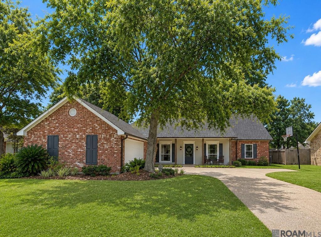 15246 Woodmoss Dr, Baton Rouge, LA 70816