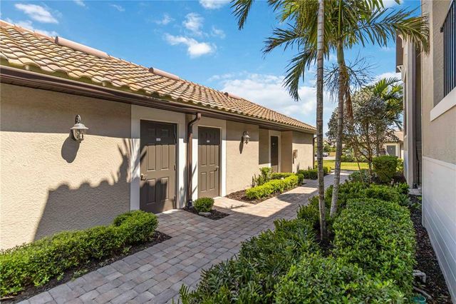5664 PALMER CIRCLE 102, Bradenton, FL 34211