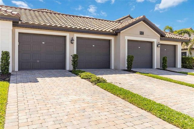 5664 PALMER CIRCLE 102, Bradenton, FL 34211
