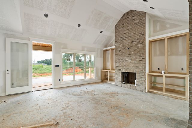 101 Micawber Loop, Hattiesburg, MS 39402
