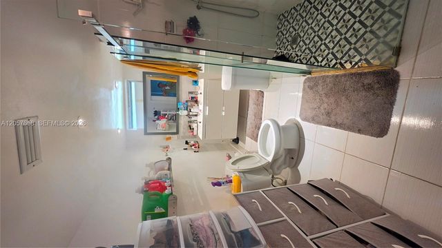 1710 NE 191st Street 1033, Miami, FL 33179