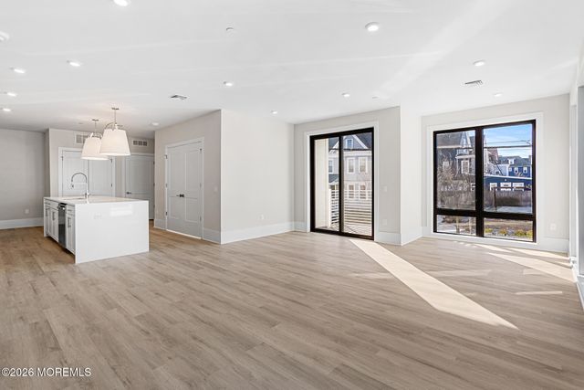 215 2nd Avenue 106, Asbury Park, NJ 07712