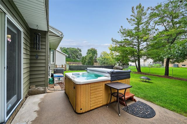 3485 Royal Avenue, Marion, IA 52302