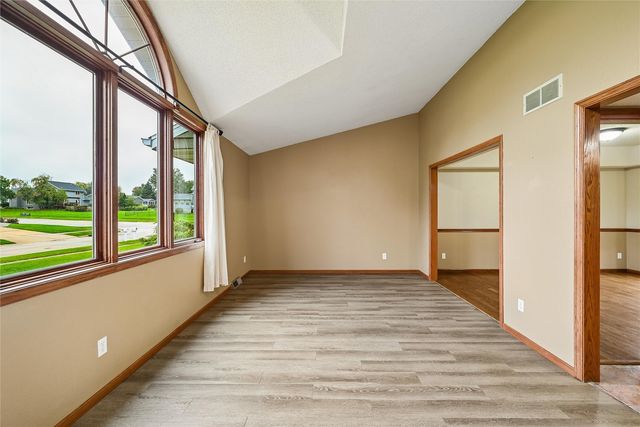 3485 Royal Avenue, Marion, IA 52302