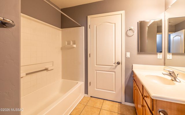 10571 E Carolina Willow Lane, Tucson, AZ 85747