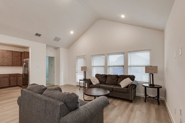 1233 Eagle Mountain Drive, Dallas, TX 75253